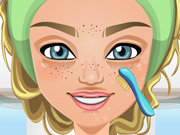 Click to Play Miley Cyrus Spa